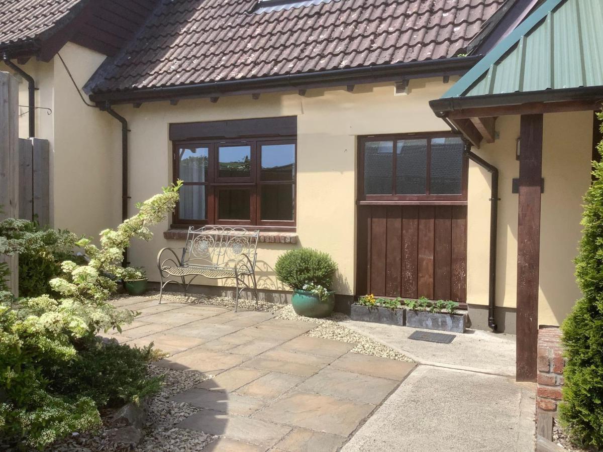 The Forge Villa Winscombe Eksteriør bilde
